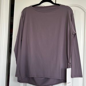 LULULEMON LONG SLEEVE RULU SIZE 6 NEW WITH TAGS